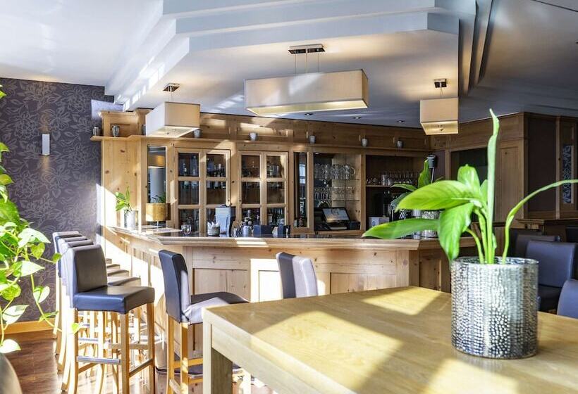 Atomis Hotel Munich Airport By Mercure