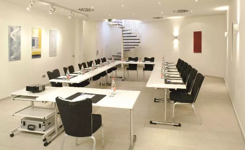 فندق Spark By Hilton Stuttgart Sindelfingen