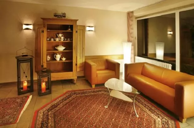 Отель Restaurant Esbach Hof