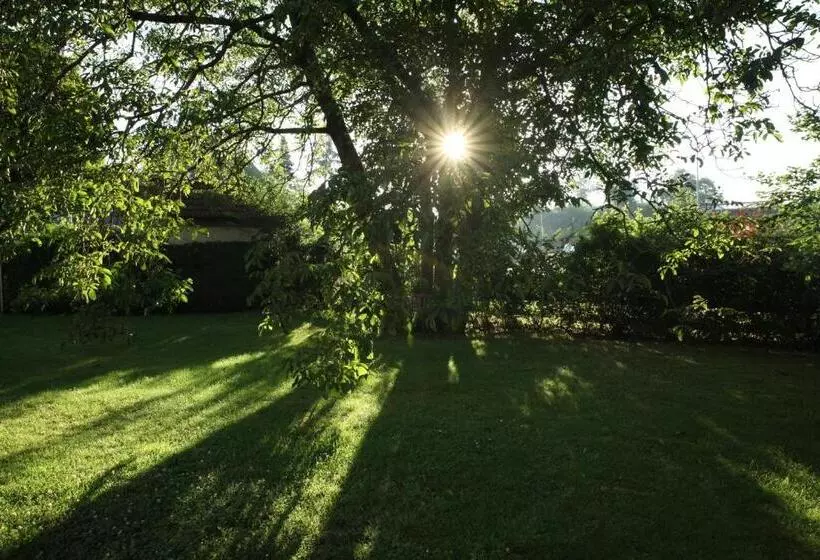 Отель Restaurant Esbach Hof