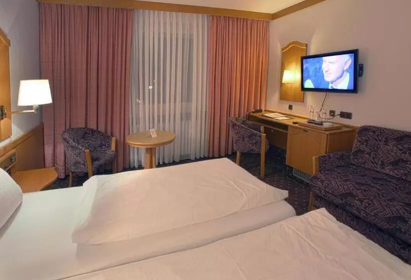 Отель Restaurant Esbach Hof