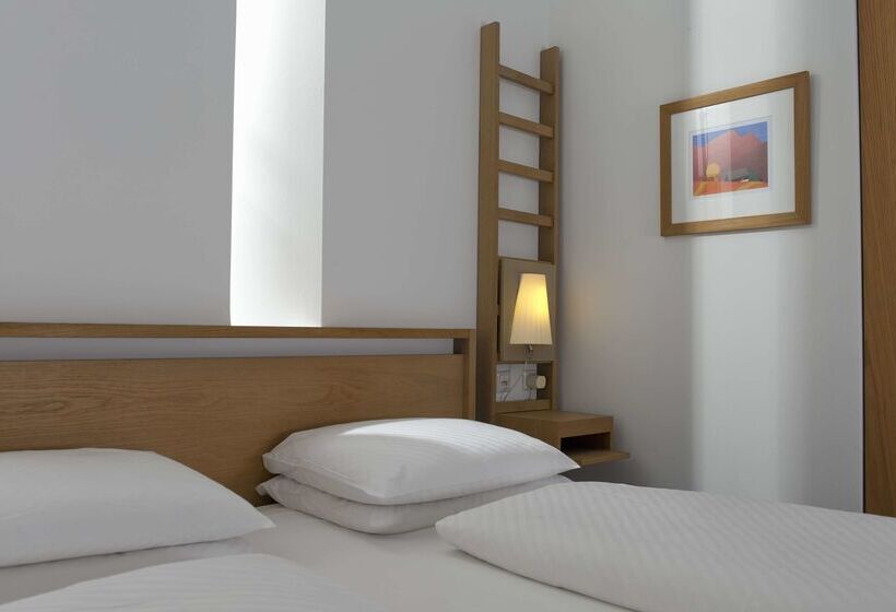 هتل Agneshof Nurnberg