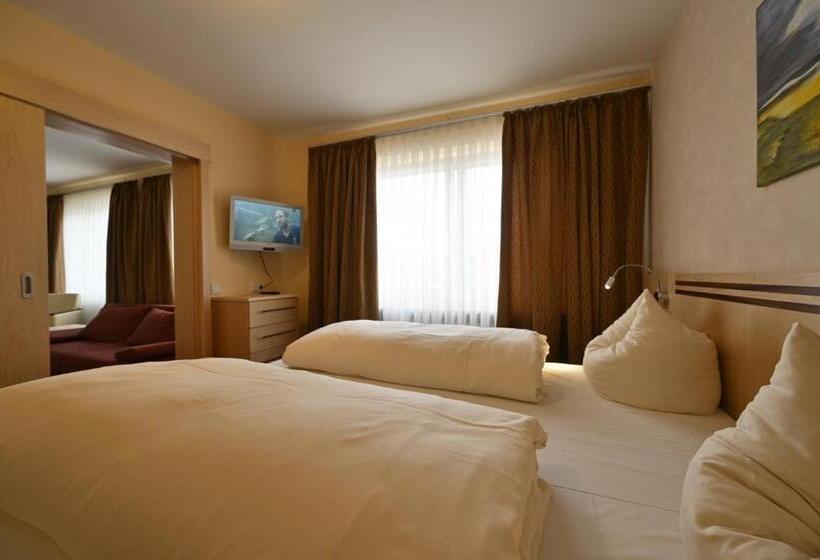 בית מלון כפרי Apollo Garni