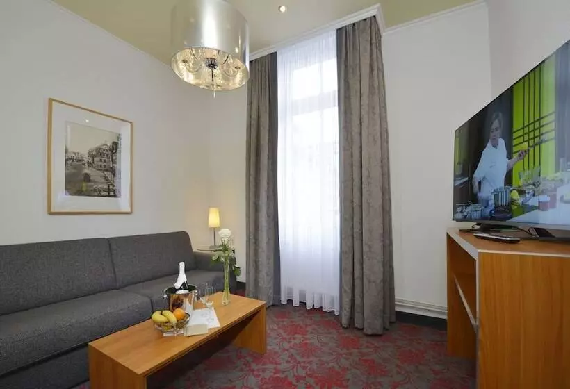 Отель Celler Hof