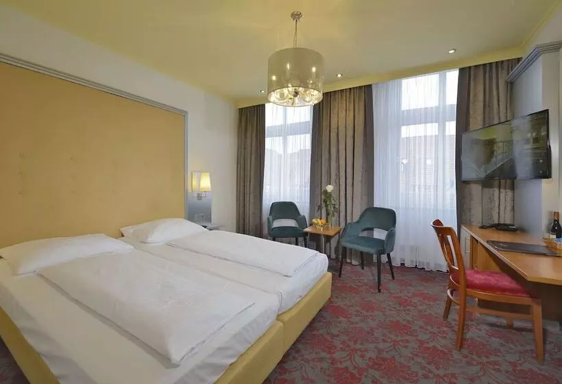 Отель Celler Hof