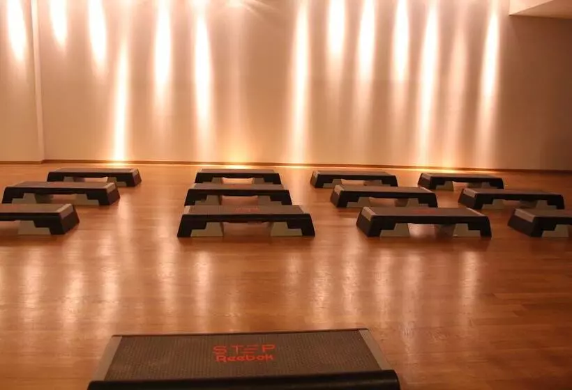 Отель Schwanen Stuttgart Airport/messe