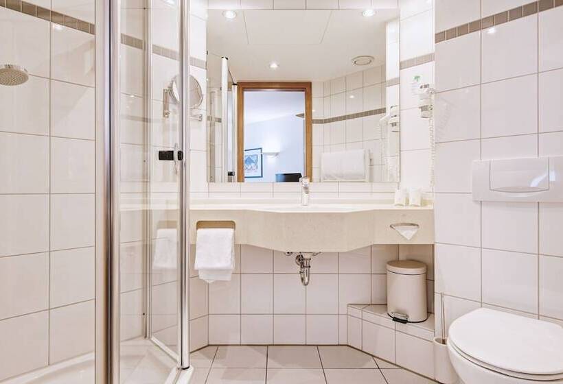 هتل Schwanen Stuttgart Airport/messe