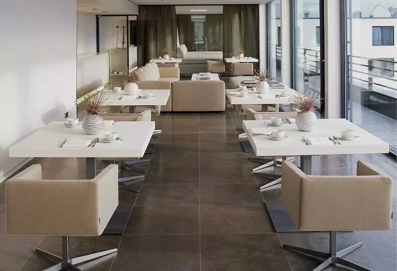 ホテル The Mandala Suites