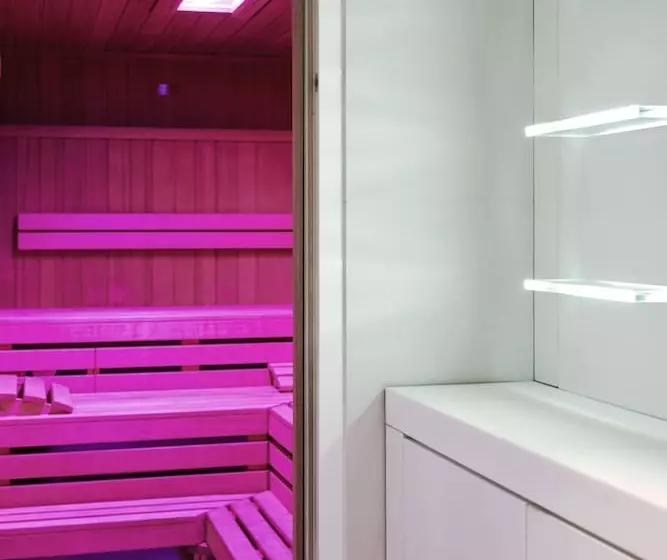 ホテル The Mandala Suites