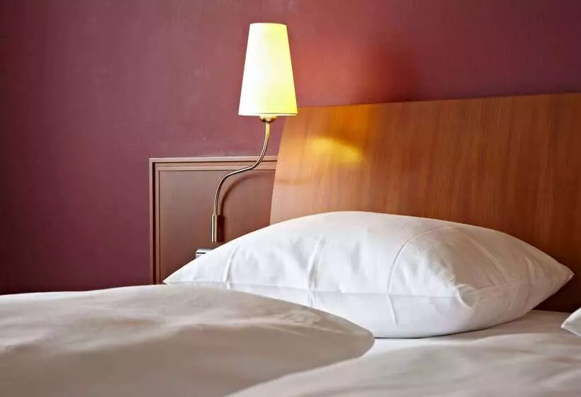 Отель Vienna House By Wyndham Sonne Rostock