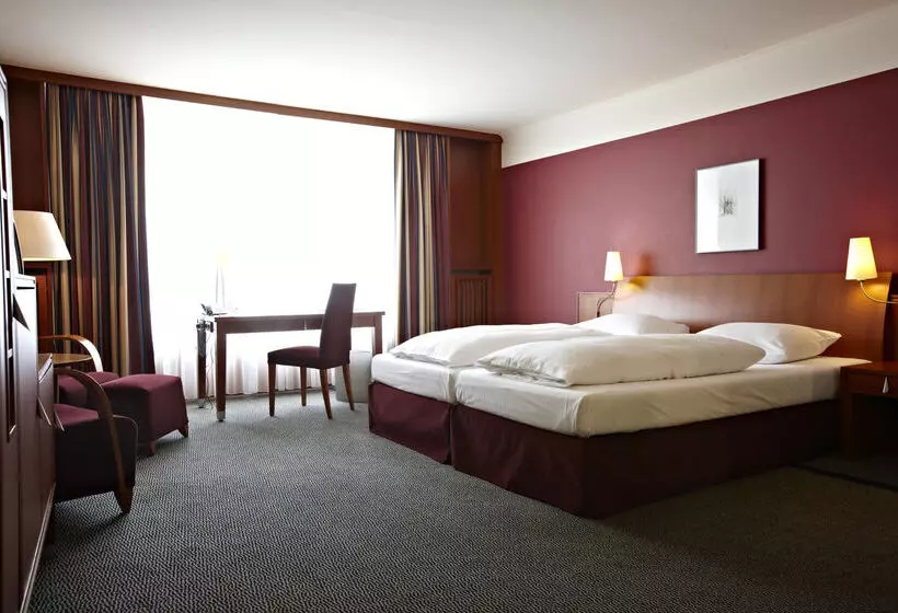 Отель Vienna House By Wyndham Sonne Rostock