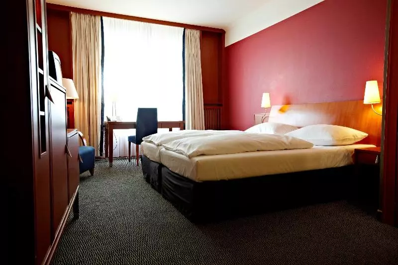 Отель Vienna House By Wyndham Sonne Rostock