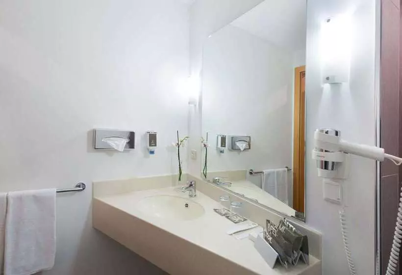 B&B HOTEL Krefeld-Süd