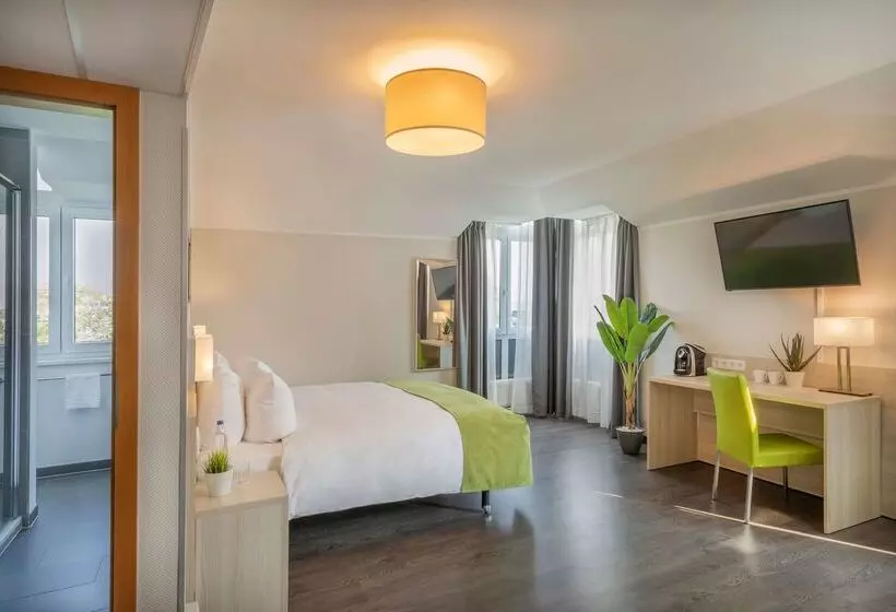 B&B HOTEL Krefeld-Süd