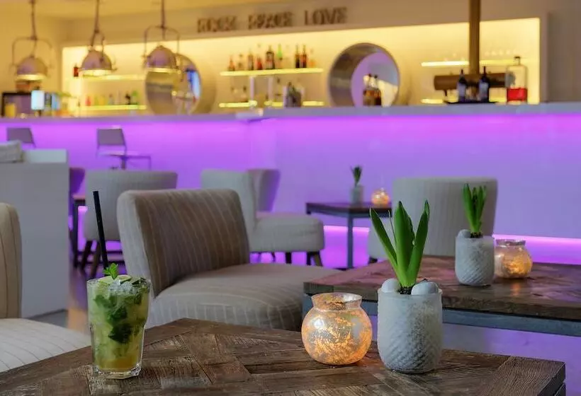 Fourside Plaza Hotel Trier, Trademark Collection By Wyndham