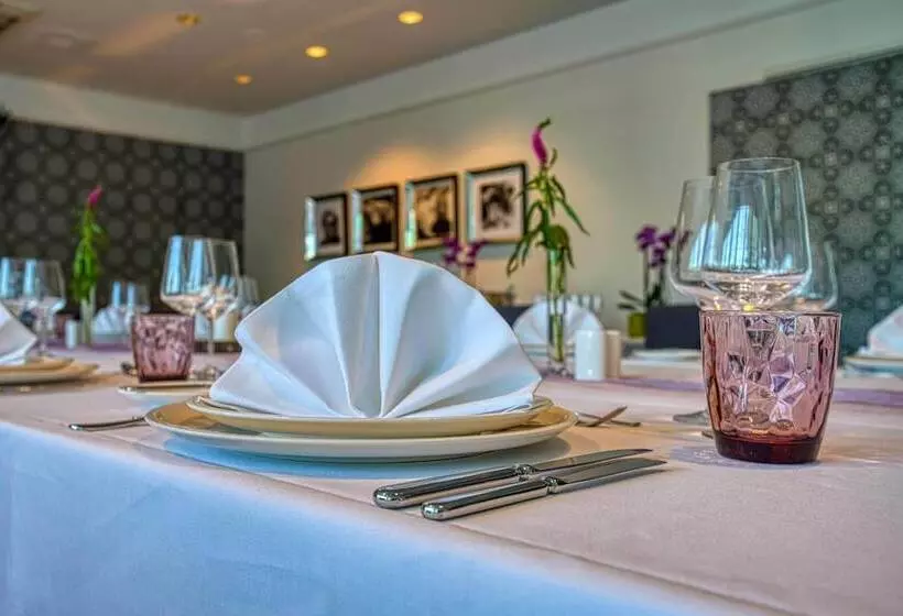 Fourside Plaza Hotel Trier, Trademark Collection By Wyndham