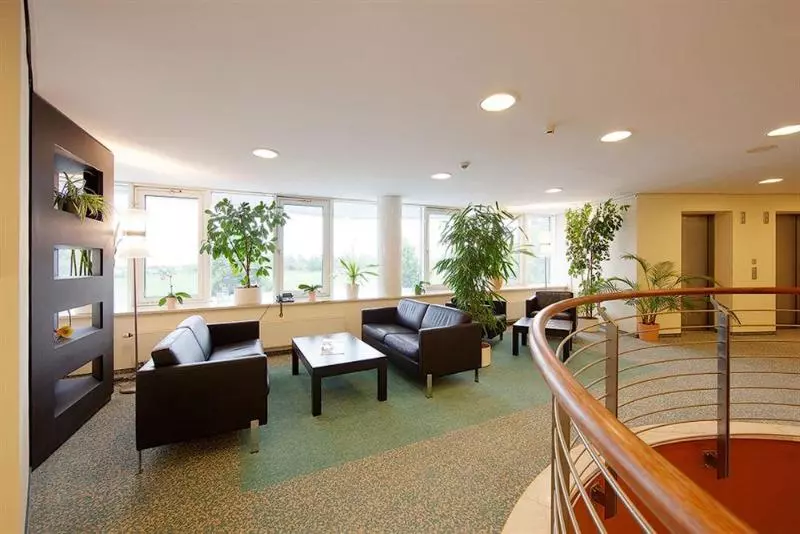 Отель Globana Airport