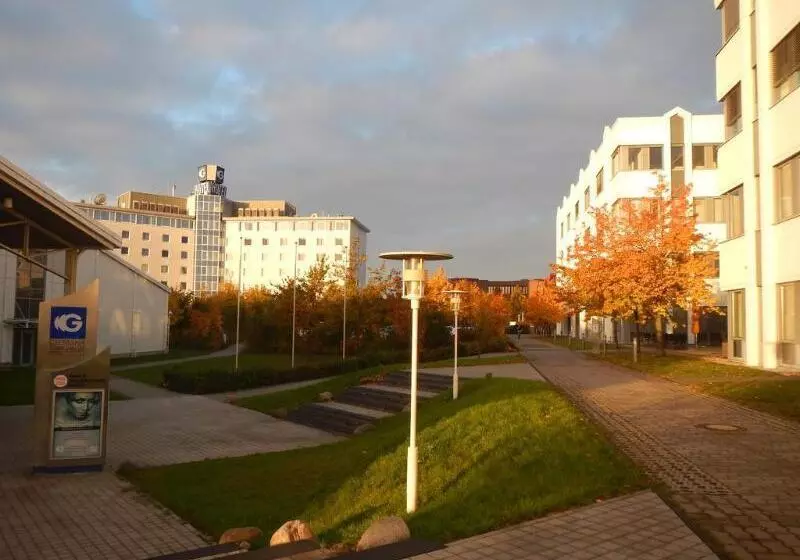 Отель Globana Airport