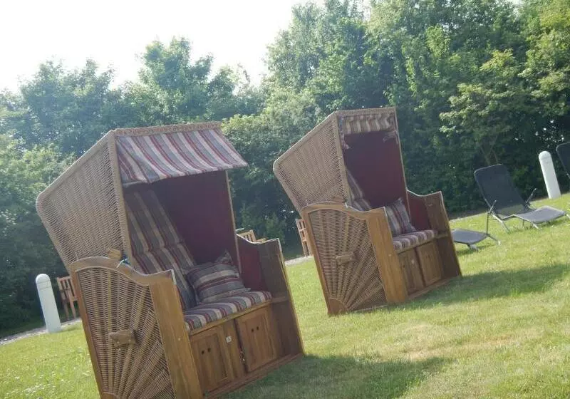 Отель Globana Airport