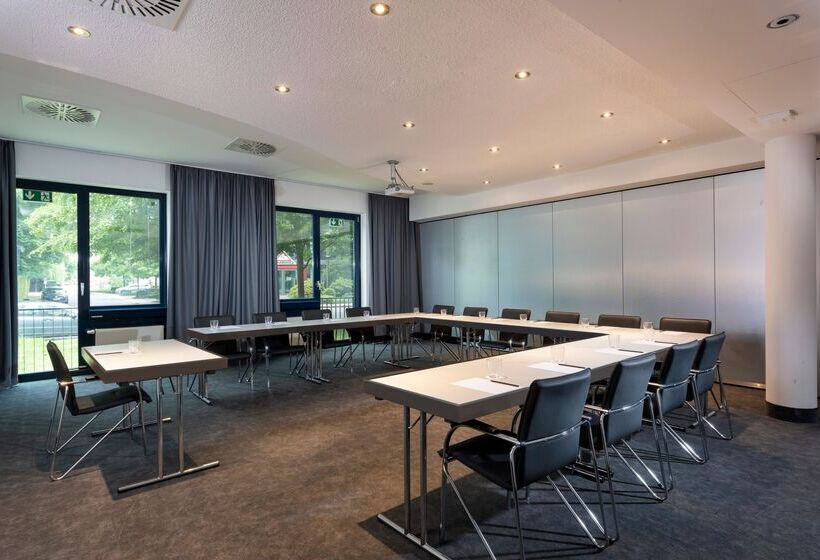 فندق Four Ratingen Dusseldorf Airport