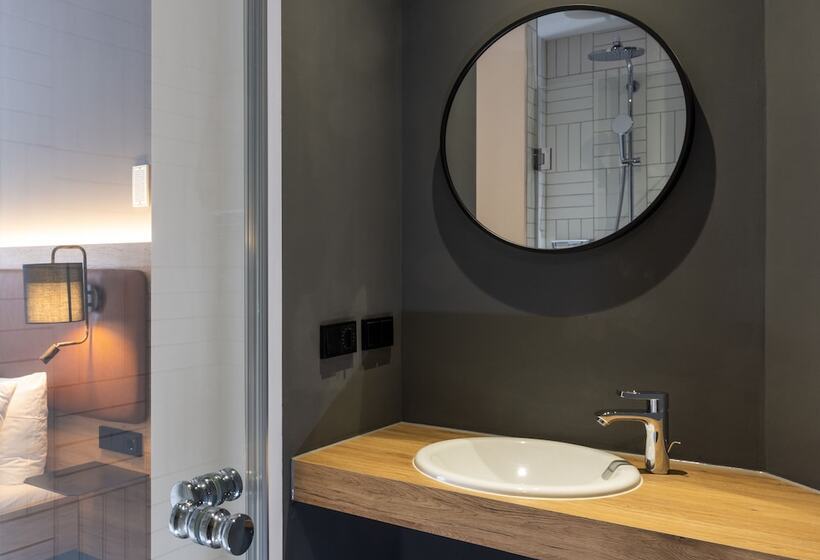 فندق Four Ratingen Dusseldorf Airport