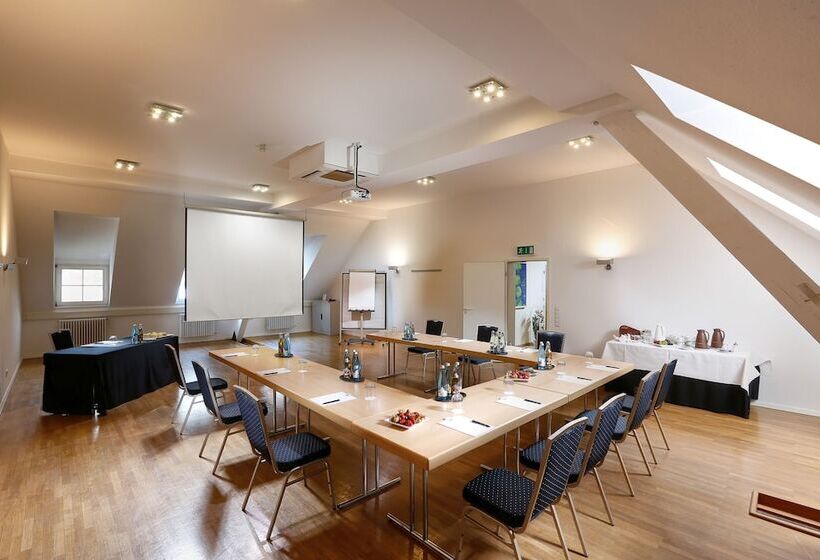 Hotel Schloss Reinach