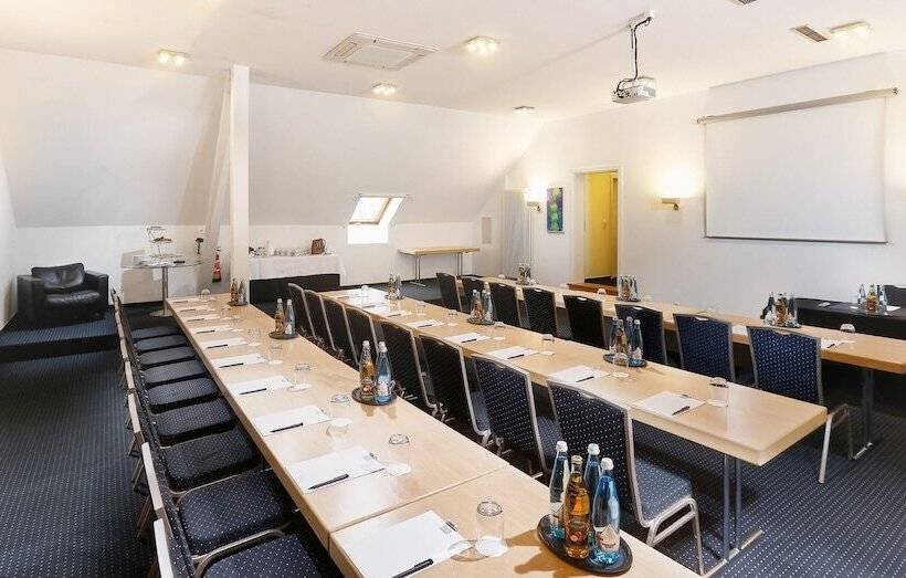 Hotel Schloss Reinach