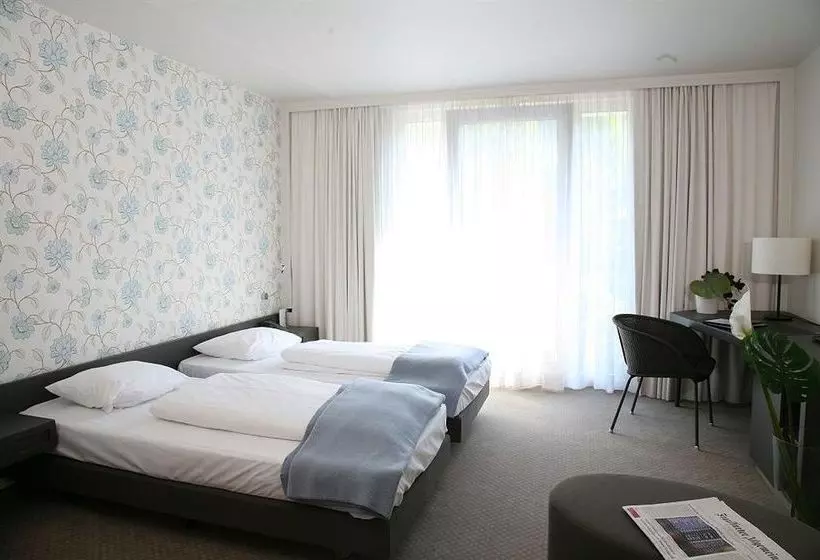 Отель Senats  Köln