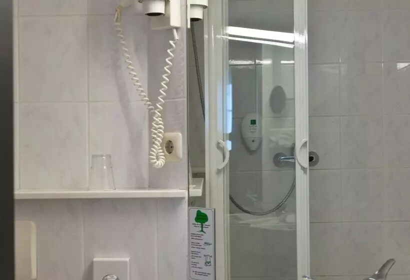 בית מלון כפרי Tryp By Wyndham Munich North