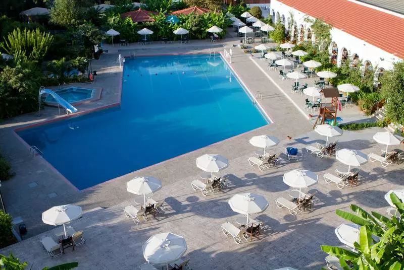 בית מלון כפרי Irene Palace Beach Resort