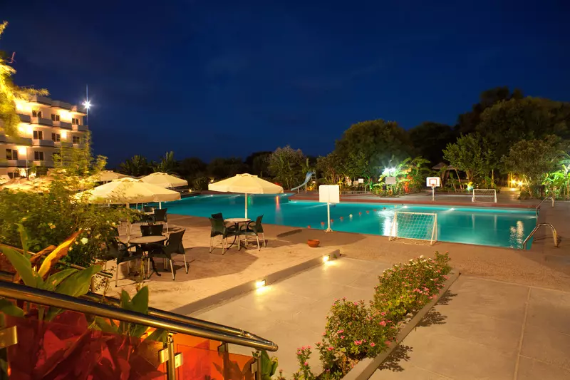 Hotelli Irene Palace Beach Resort