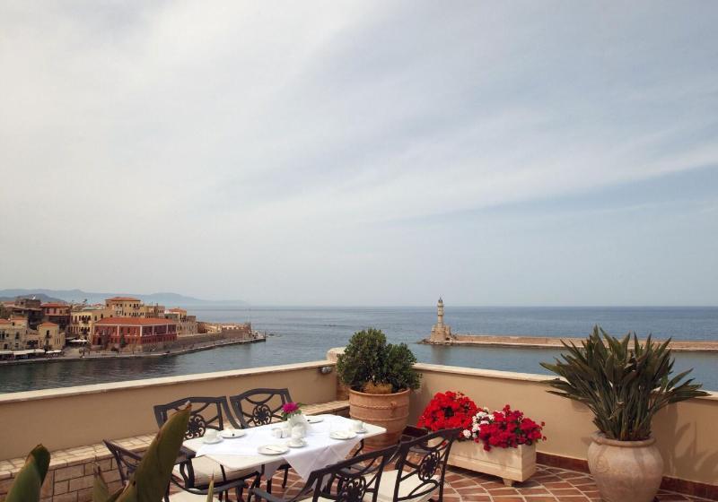 هتل Suites Pandora