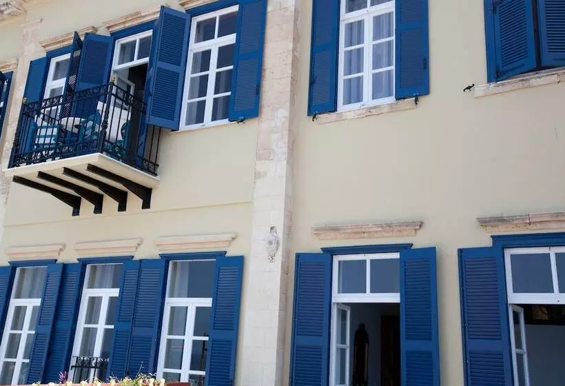 בית מלון כפרי Suites Pandora