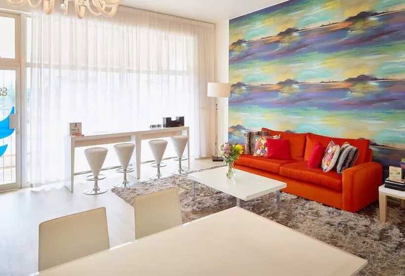 Hotelli First Group Cape Gordonia