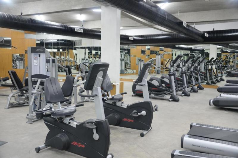 Hotel Mahindra World City Club