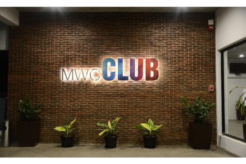 Hotel Mahindra World City Club