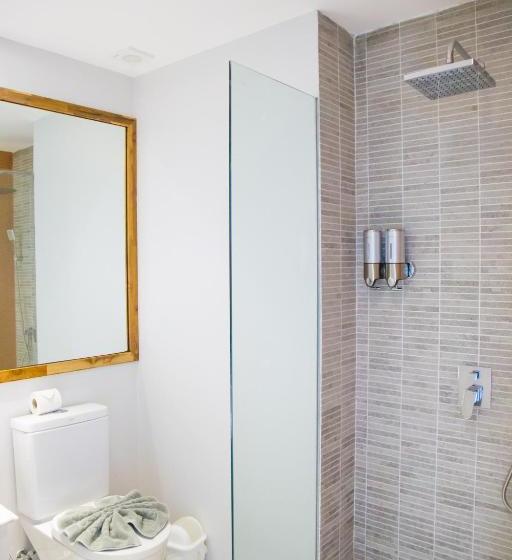 فندق Nautilus Samui  & Spa