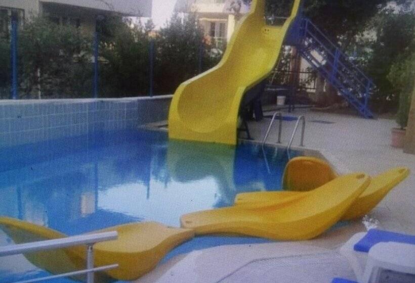 Side Forever Apart Otel