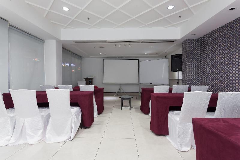 Starpoints Hotel Kuala Lumpur By Zen Rooms