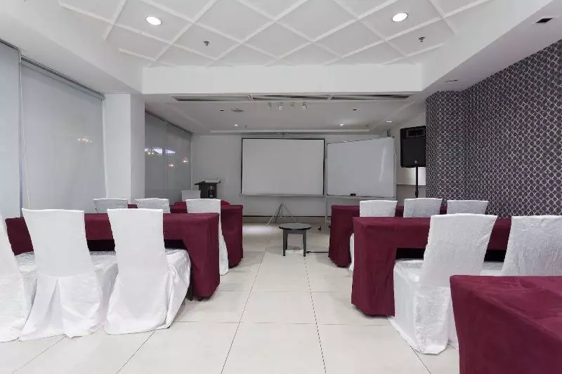 Starpoints Hotel Kuala Lumpur By Zen Rooms