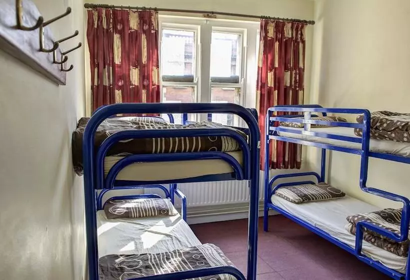 Kinlay House Hostel