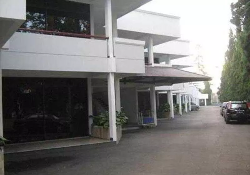 Hotel Grand  Lembang