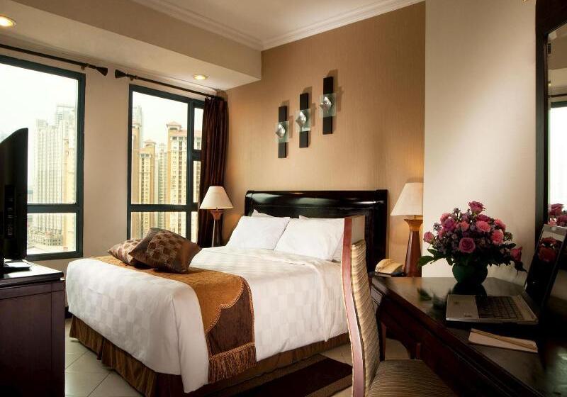 Hotel Grand Tropic Suites