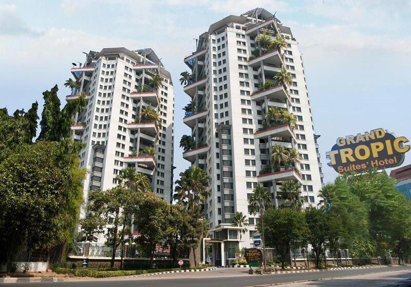 Hotel Grand Tropic Suites