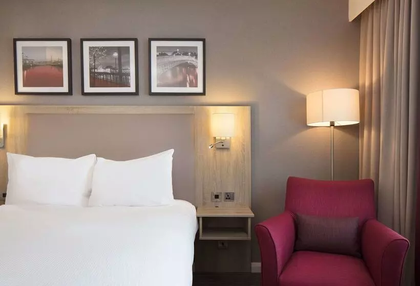 호텔 Hilton Garden Inn Dublin City Centre