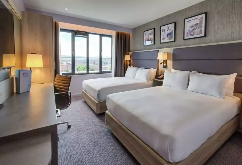 호텔 Hilton Garden Inn Dublin City Centre
