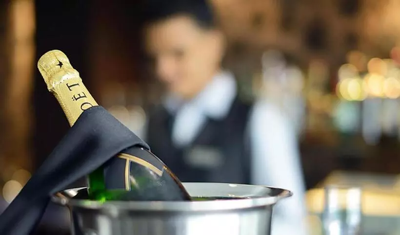 ホテル The Avenue Regent