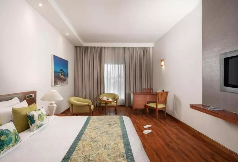 ホテル The Avenue Regent