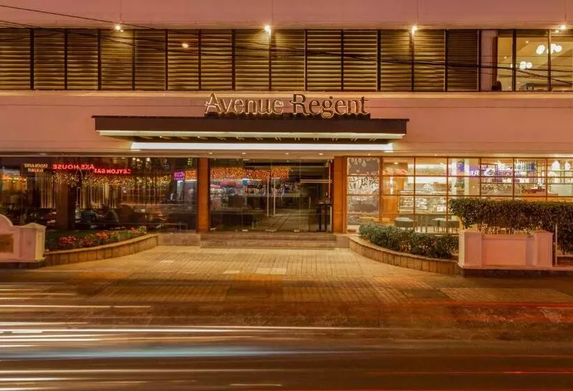 ホテル The Avenue Regent