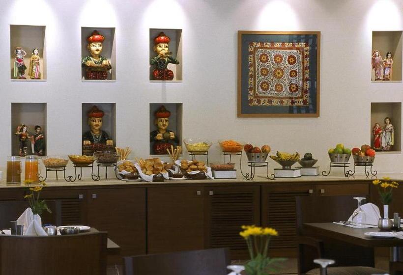 Radisson Jass Hotel, Khajuraho